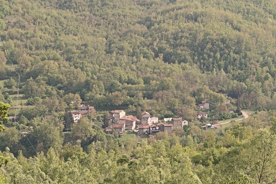 Albergo Diffuso Casa Delle Favole Ferriere Екстер'єр фото