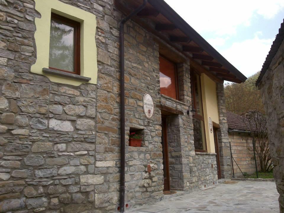 Albergo Diffuso Casa Delle Favole Ferriere Екстер'єр фото